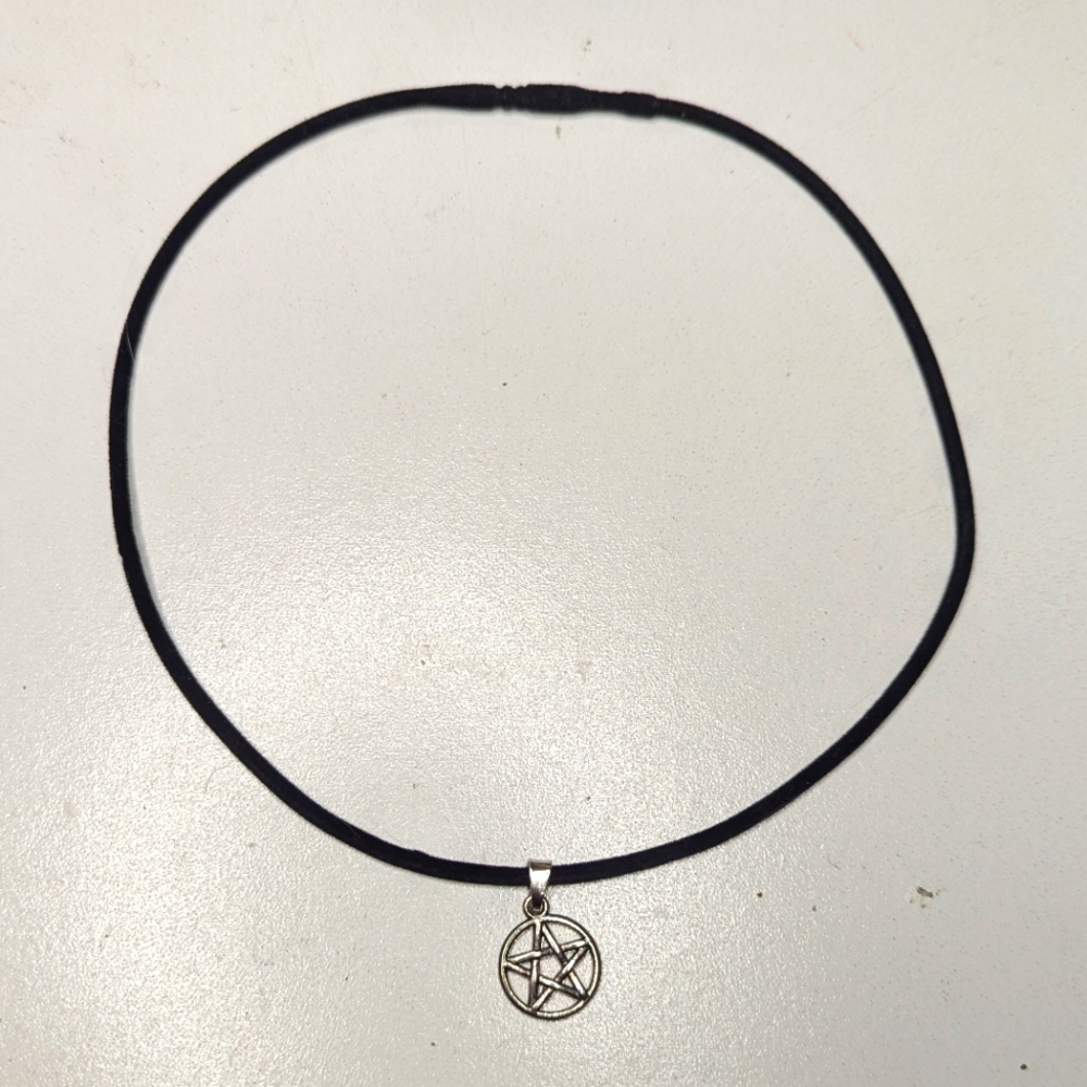Silver Pentagram Pendant Necklace